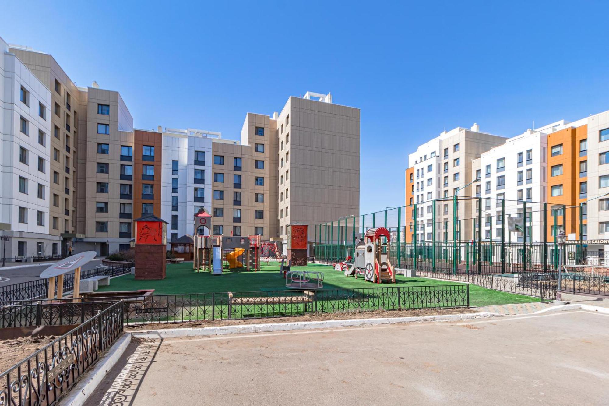 Просторная Квартира В Expo Boulevard Астана Екстериор снимка