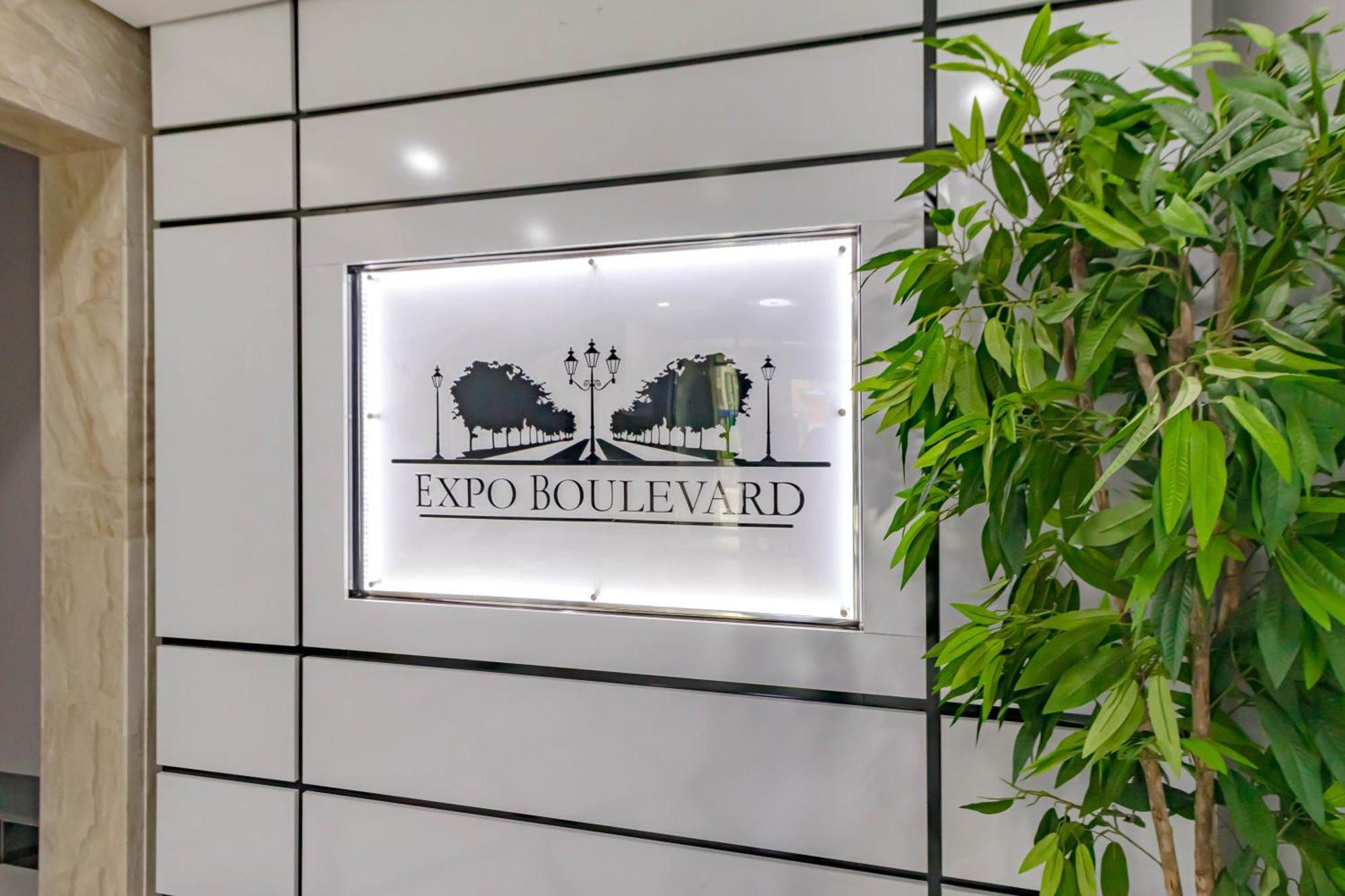 Просторная Квартира В Expo Boulevard Астана Екстериор снимка